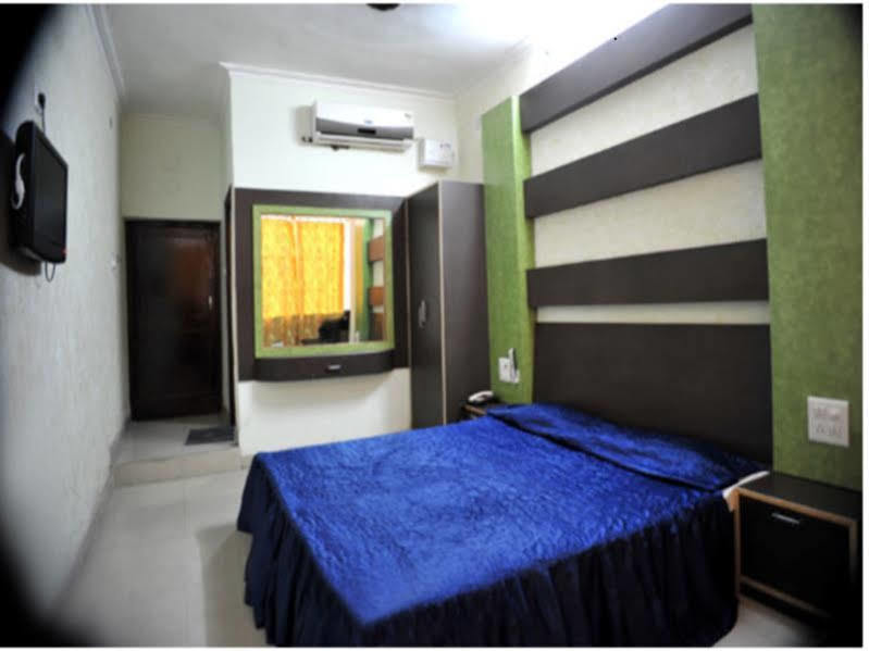Hotel Gyan Haridwār Esterno foto